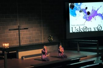 Uskon Yö -tapahtumissa kohtaavat usko ja taide