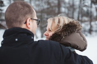 Sielunhoidollinen seminaari aviopareille: Parempi itsetuntemus on tie toistenkin lähelle
