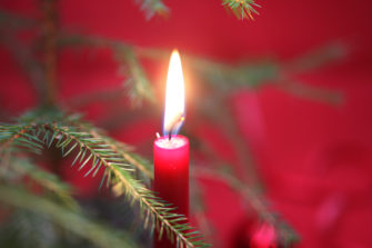 Seurakuntalainen toivottaa rauhallista Kristuksen syntymäjuhlaa ja siunattua uutta vuotta 2019!