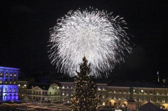 Seurakuntalainen toivottaa lukijoilleen hyvää ja siunattua uutta vuotta 2019!