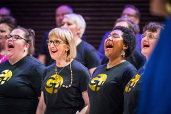 Gospelmusiikille tunnustusta – Suomen Kirkkomusiikkiliitto valitsi vuoden musiikkiryhmäksi Gospel Helsingin