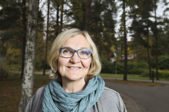Saara Kinnusen nuoruudessa Jumalalle ei ollut tilaa terapioissa