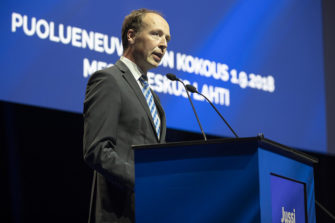 Jussi Halla-aho Radio Deissä: Moni on ”kuutamolla” siitä, mitä omassa ympäristössä tapahtuu