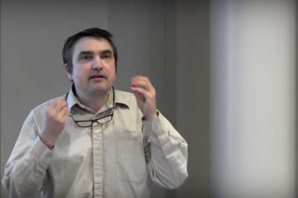 Haastaja Robert Brotherus: ”Asuuko kellarissani lohikäärme 50 prosentin todennäköisyydellä?”
