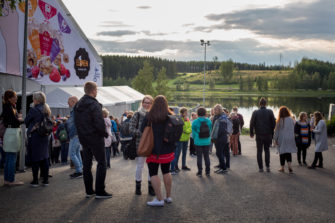 ”Täällä pyritään rukoilemaan joka paikassa”