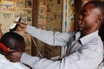 Uskalsin yrittäjäksi – käytännön usko muuttaa kristittyjen elämää Itä-Afrikassa