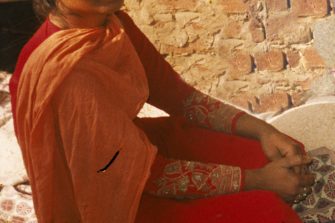 Vankeudesta vapautunut Asia Bibi: ”En halua lausua kovia sanoja”