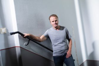 Professori Juha Siltala: ”Tykkäysten metsästys somessa kertoo kuolemanpelosta”