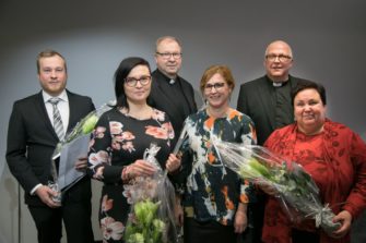 Seurakuntien työelämän kehittäjiä palkittiin KirTEKO-palkinnolla
