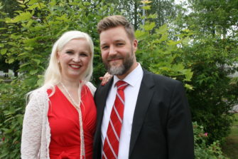 Maria ja Sami Kuivinen Pieksämäellä Paremman avioliiton perheleirillä