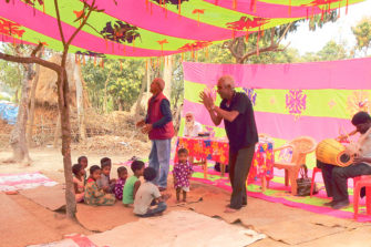 Biswas Kantogojar, hindun tie kristityksi