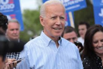 Biden hakee kannattajia ei-evankelikaaleista, kuten muslimeista
