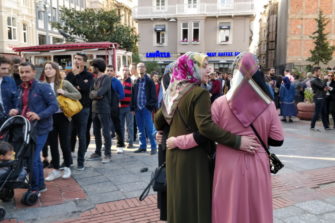 Paine kristittyjä kohtaan kasvaa, mutta kristinusko kiinnostaa Turkissa