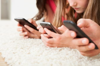 Saksan evankelinen kirkko julkaisi digitaalisen ajan Kymmenen käskyä