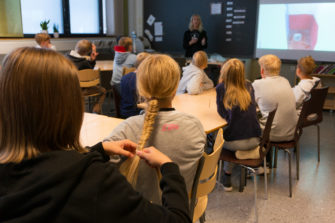 Helluntailaiset tukemassa yhteistä katsomusainetta – ”Pidämme tärkeänä, että aine on sisällöltään suurelta osin kristillisen uskonnon opetusta”