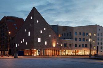Helsingin seurakuntayhtymä joutuu luopumaan useista kiinteistöistään ja irtisanomaan henkilöstöään lähivuosina