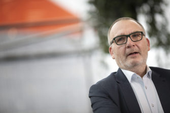 Jyrki Lehtola kirkosta: ”Soperratte lempiaiheestanne seksistä niin kuin 14-vuotias moponvirittäjä”