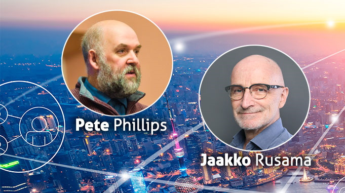 Pete Phillips ja Jaakko Rusama pohtivat digitalisaatiota.