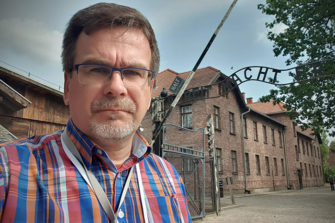 Kuinka Holokaustin kieltäjät vääristelevät historiaa ja miksi?