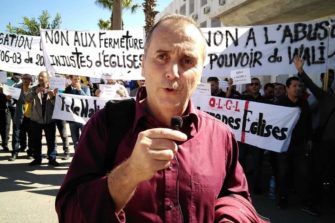 Algerialainen pastori Salah kertoo sukupuolittuneesta vainosta ja seurakuntien tilanteesta
