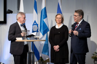Risto Huvilan blogikirjoituksista julkaistu teos haluaa herätellä keskustelua Israelista