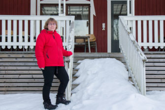 ”Kirkossamme ei ole suihkutiloja” – Helluntaiseurakunnat eivät juuri voi tarjota hätämajoituspaikkoja pakolaisaallossa