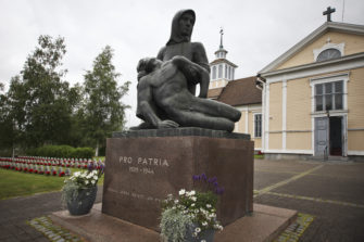 Kansallisen veteraanipäivän jumalanpalveluksissa saarnanneet Mikkelin piispa ja kenttäpiispa kiittivät veteraaneja ja nostivat esiin Ukrainan tilanteen