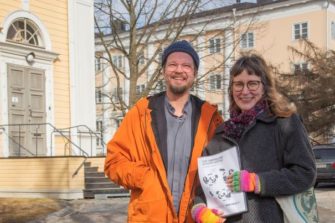 Tampereella ilmestyi ensimmäinen numero Rohee-katulehdestä, jota pappikin oli perustamassa