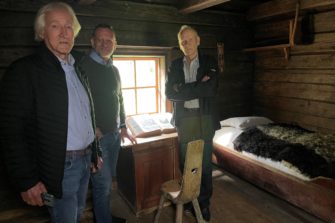 Ylen pääsiäisohjelmistossa Paavo Ruotsalaisen tarina piispa Jolkkosen kertomana