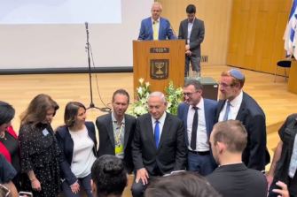 Nick Vujicic Jerusalemissa: kristittyjen puolesta pyydän, antakaa meille anteeksi