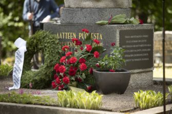 Seurakunnat helpottavat uusin verkkopalveluin vainajien hautapaikkojen löytämistä