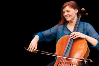 Sellisti Pauliina Haustein tuo klassista improvisaatiota konserttisaleihin – improvisaatiossa paljon hengellisiä elementtejä