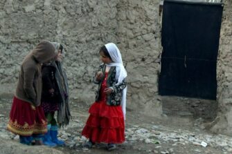 Talvi, Taleban ja terveyskriisi – Afganistan taistelee elämästä
