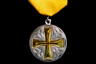 Kirkkohallitus myönsi Pro ecclesia -mitalin neljälle