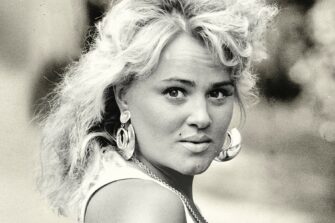 Uutuuskirja paljastaa viihdetaiteilija Kikan (1964–2005) kristityn identiteetin
