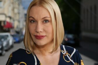 Sanna Ukkola: ”SuomiAreena murskasi uskottavuutensa” – kirkolla pitkä perinne Porin keskusteluissa