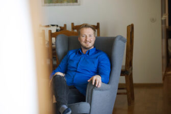 Päihdehelvetissä elänyt Niki Manninen päätti tappaa itsensä, mutta sitten hän muisti Jumalan