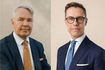 Pekka Haavisto ja Alexander Stubb lähikuvassa rinnakkain.