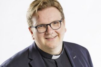 Pastori Kalle Virta on Kansan Raamattuseuran uusi toiminnanjohtaja