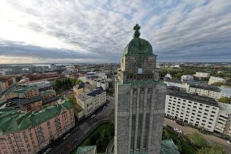Kallion kirkon torni avautuu kävijöille