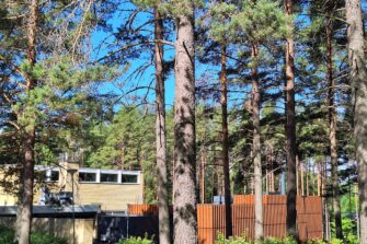 Suomeen tarvittaisiin kipeästi useampikin krematorio, mutta laki ei velvoita yhtäkään tahoa järjestämään vainajien tuhkaamista