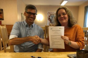 Suomen teologinen instituutti ja norjalainen Fjellhaug International University College yhteistyöhön
