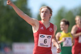 Kuvat SM-kultamitalisti Antti Sainion Raamattu-suukosta levisivät valtakunnan ykkösmedioihin