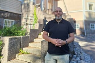 Suomen Raamattuopiston perustamisesta 85 vuotta – toiminnanjohtaja: ”Silloin elettiin kuohuvan ajan keskellä, ja nyt tilanne on sama”