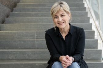 Nina Åström palaa halusta kertoa Jeesuksesta