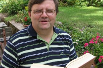 Professori Antti Laato: ”Raamattu lupaa rauhaa kaikille kansoille”