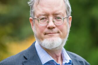 Professori Phillip Cary uppoutui Nikean uskontunnustukseen: ”Tulin niin iloiseksi, että lauloin kirjoittaessani”