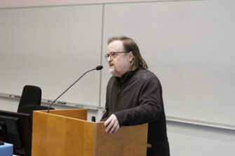 Länsimaiden ihmiskeskeinen maailmankuva on juurisyy ilmastokatastrofiin, todettiin Lähetysseuran missiologisessa symposiumissa