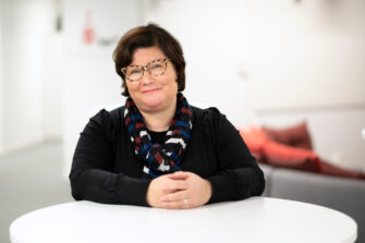 Pauliina Parhiala: Mitä on hyvä rauhanrakentaminen ja dialogi?