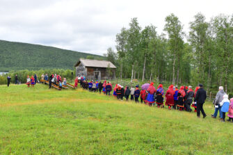 Tiet – polut – risteykset -antologia lisää ymmärrystä saamelaisuudesta